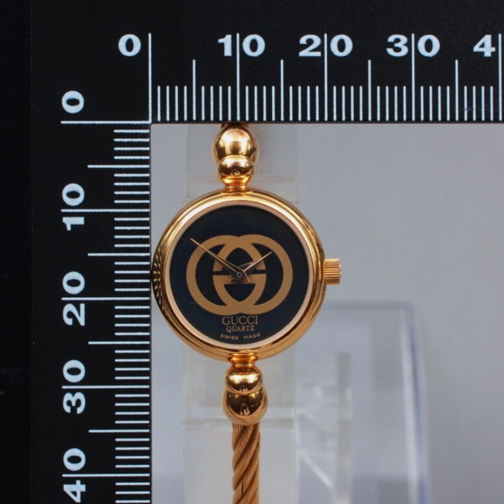 GORGEOUS Gucci Swiss Quartz Statement Watch Double GG’s 💕 - Picture 8 of 9